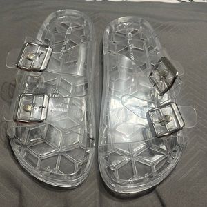 Chinese laundry jaylen sandals